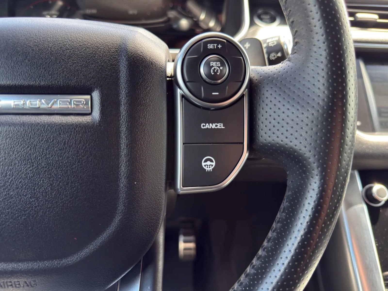 Used 2016 Land Rover Range Rover Sport Supercharged image 18