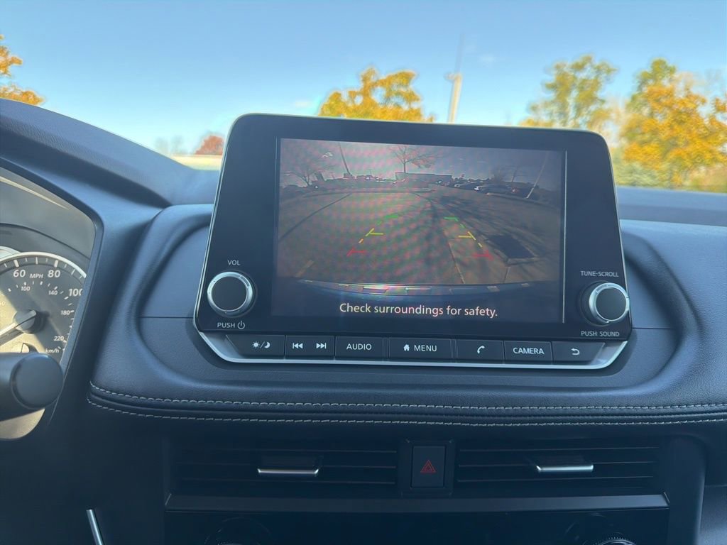 Used 2023 Nissan Rogue SV image 23