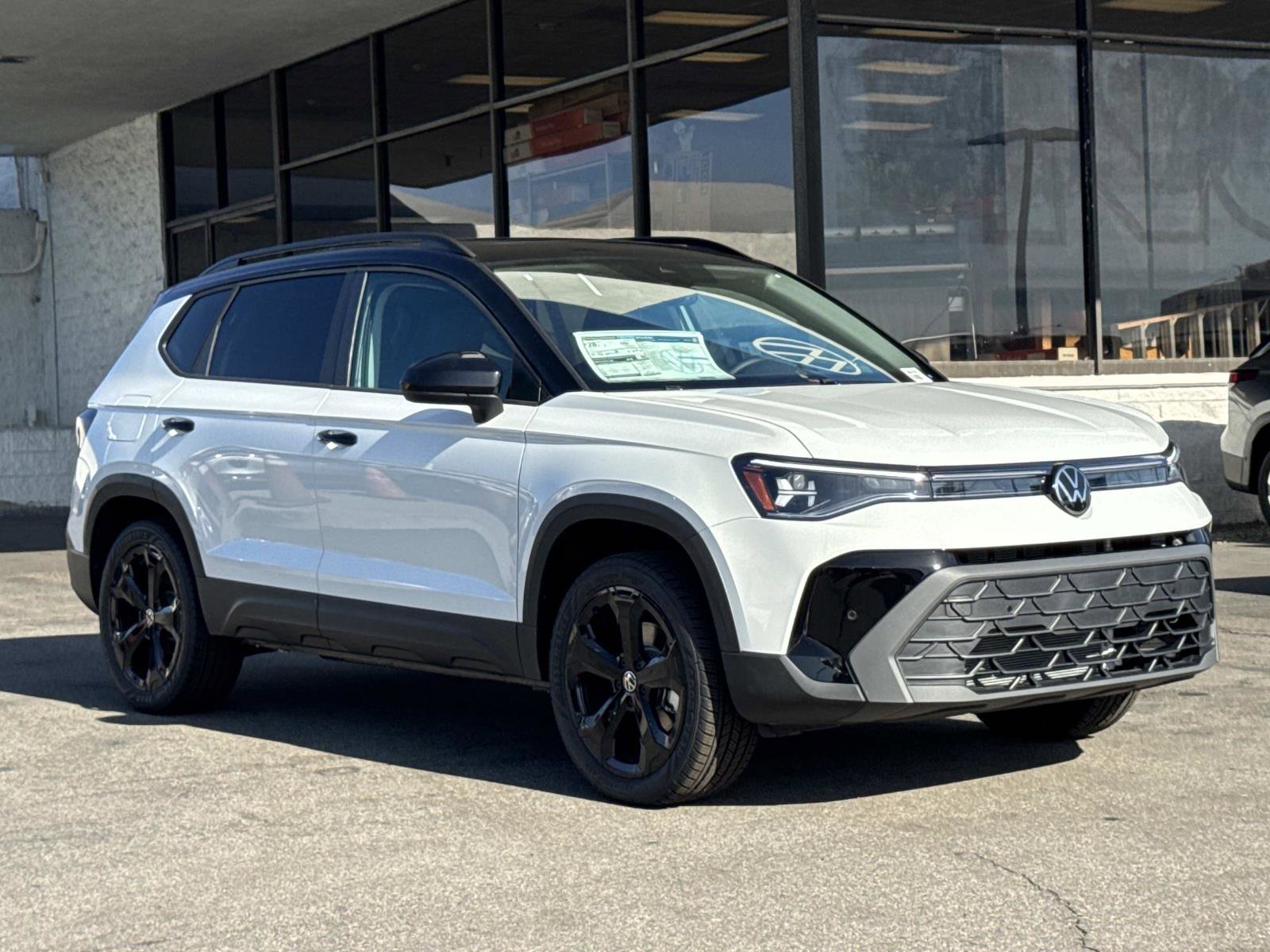 New 2026 Volkswagen Taos SE image 7