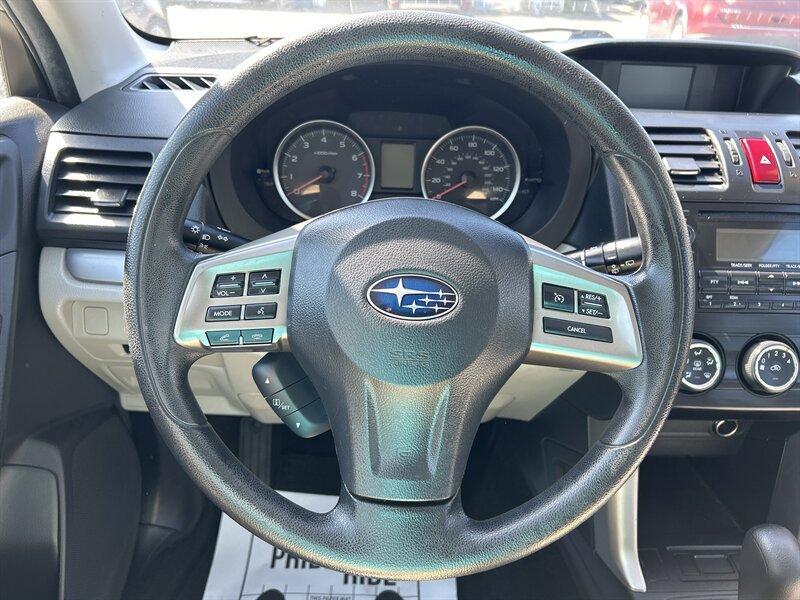 Used 2015 Subaru Forester 2.5i AWD/4WD image 13