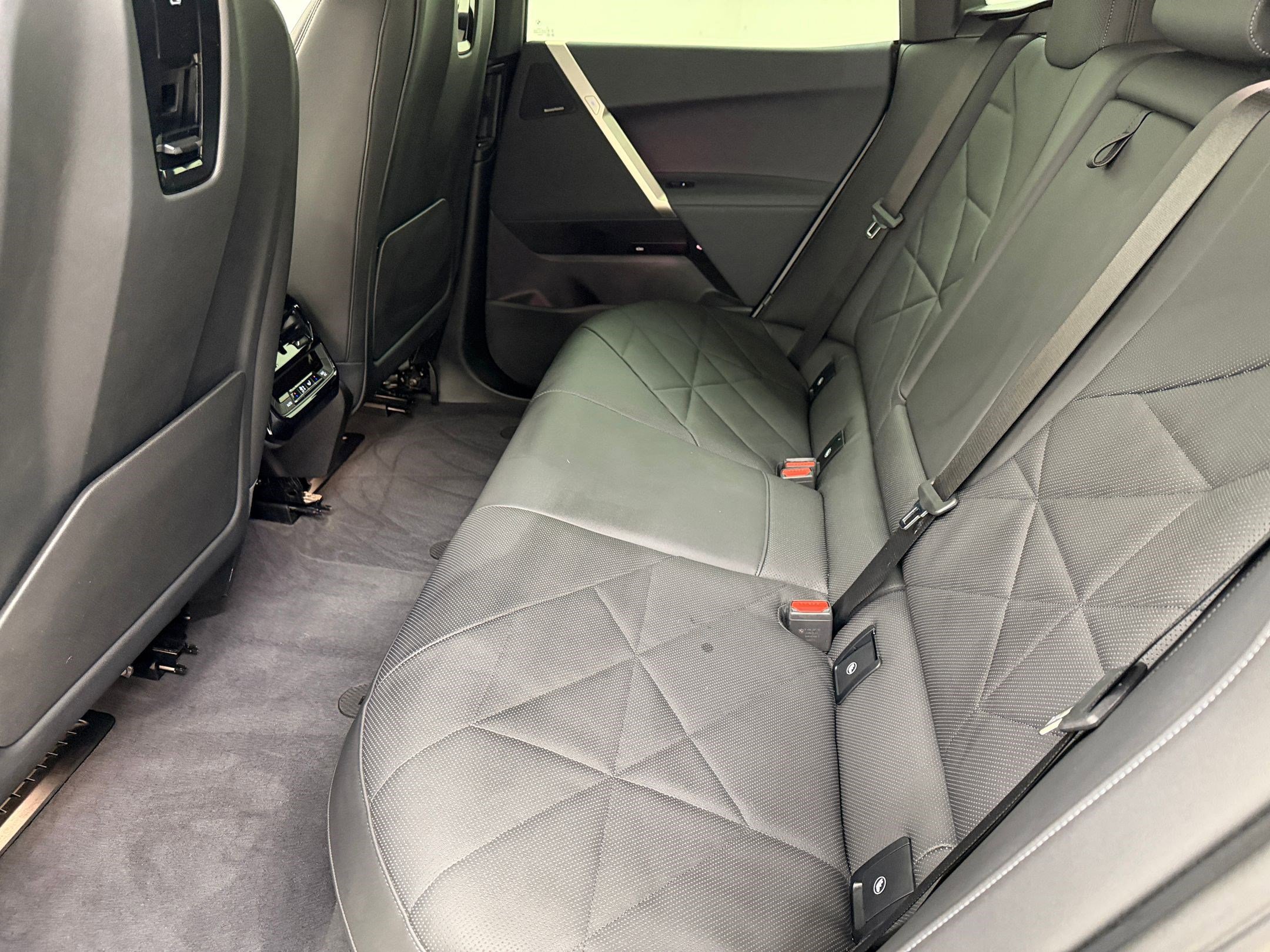 Certified 2024 BMW iX xDrive50 image 15