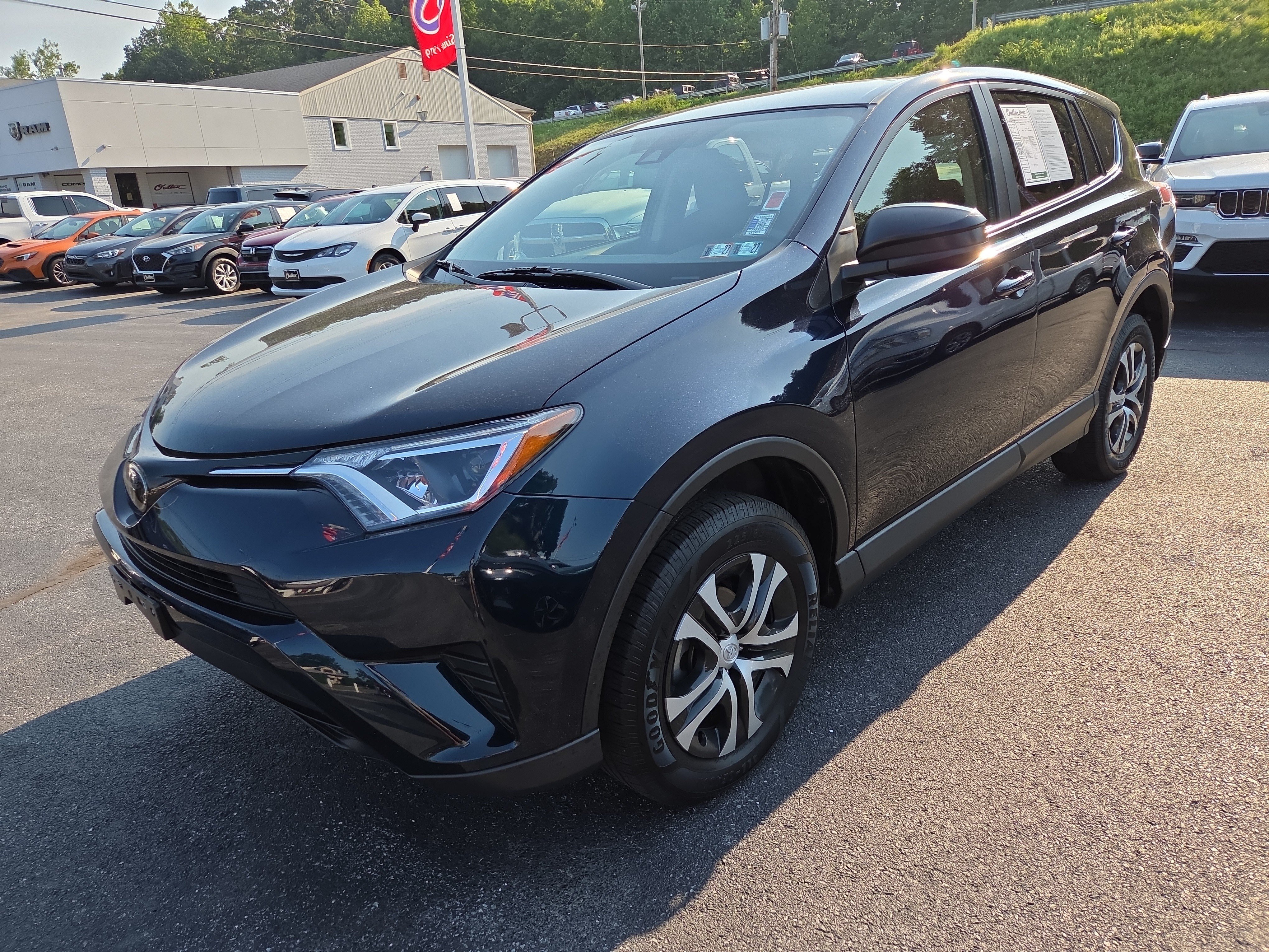 Used 2018 Toyota RAV4 LE w/ All Weather Liner Package AWD/4WD image 8