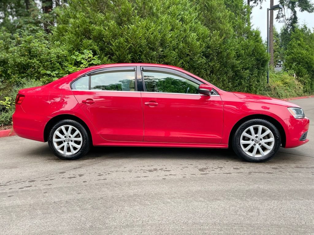 Used 2013 Volkswagen Jetta SE FWD image 3