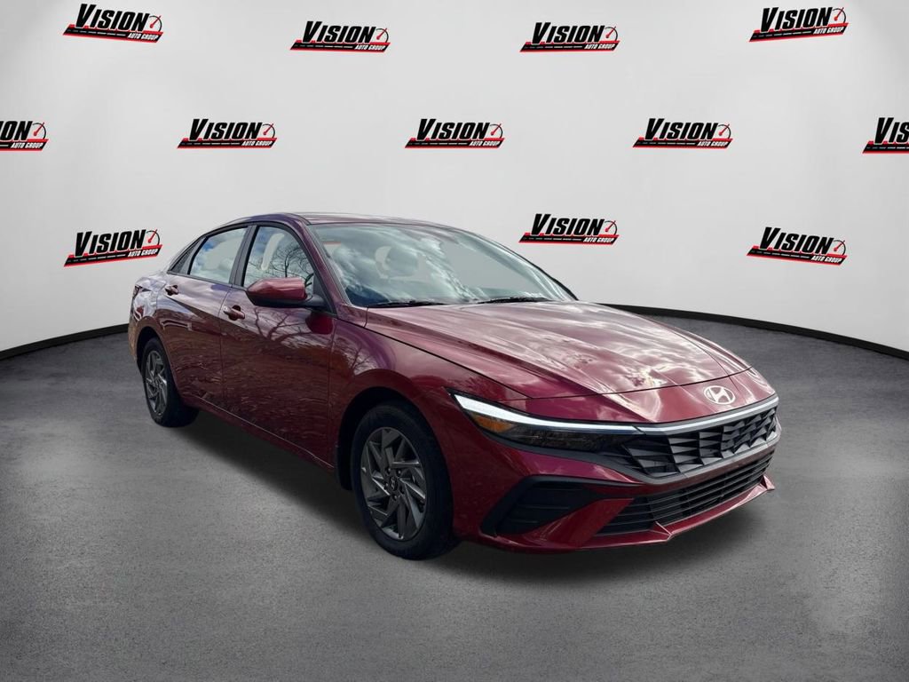 New 2025 Hyundai Elantra Blue image 3