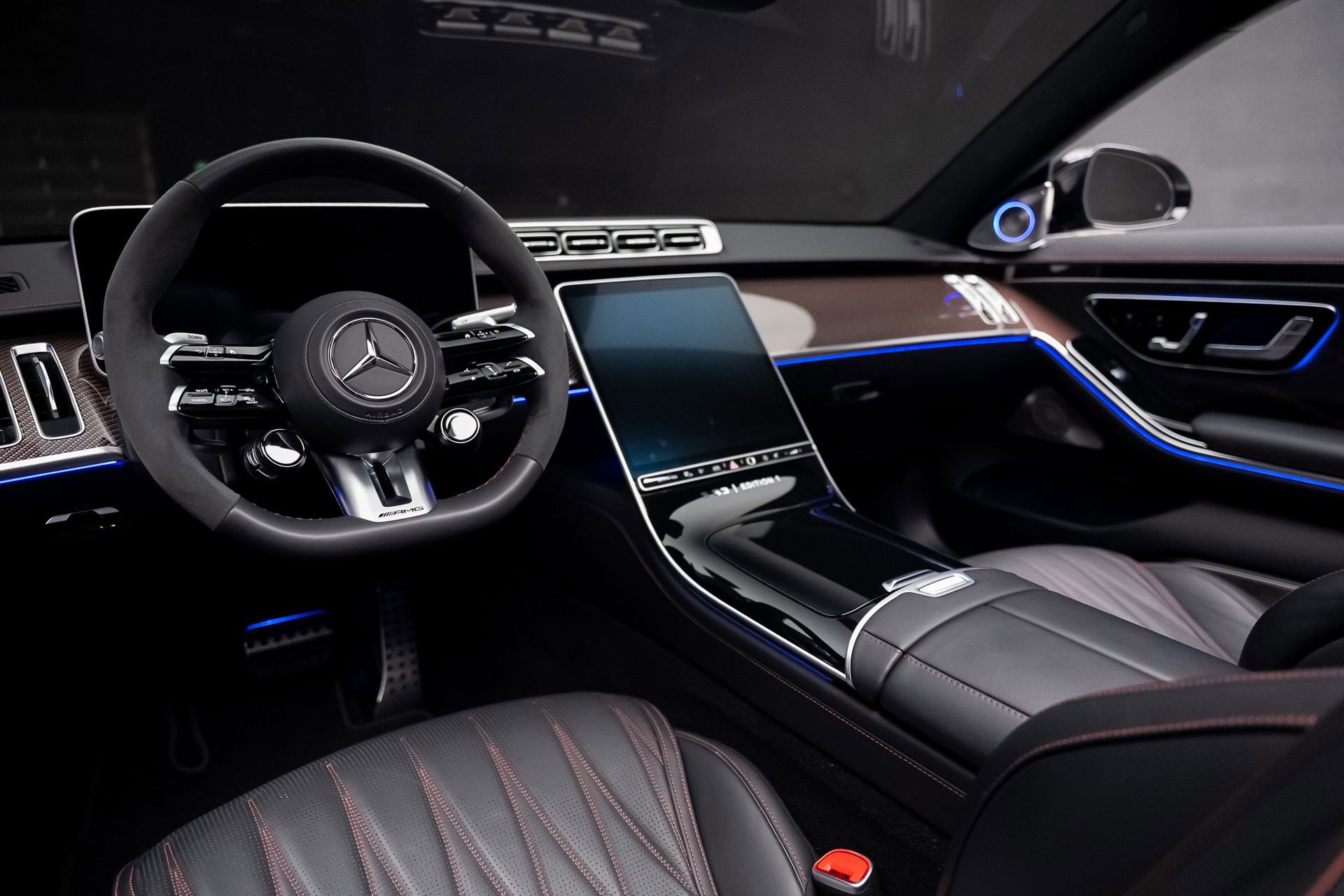 Used 2024 Mercedes-Benz S 63 AMG S image 2