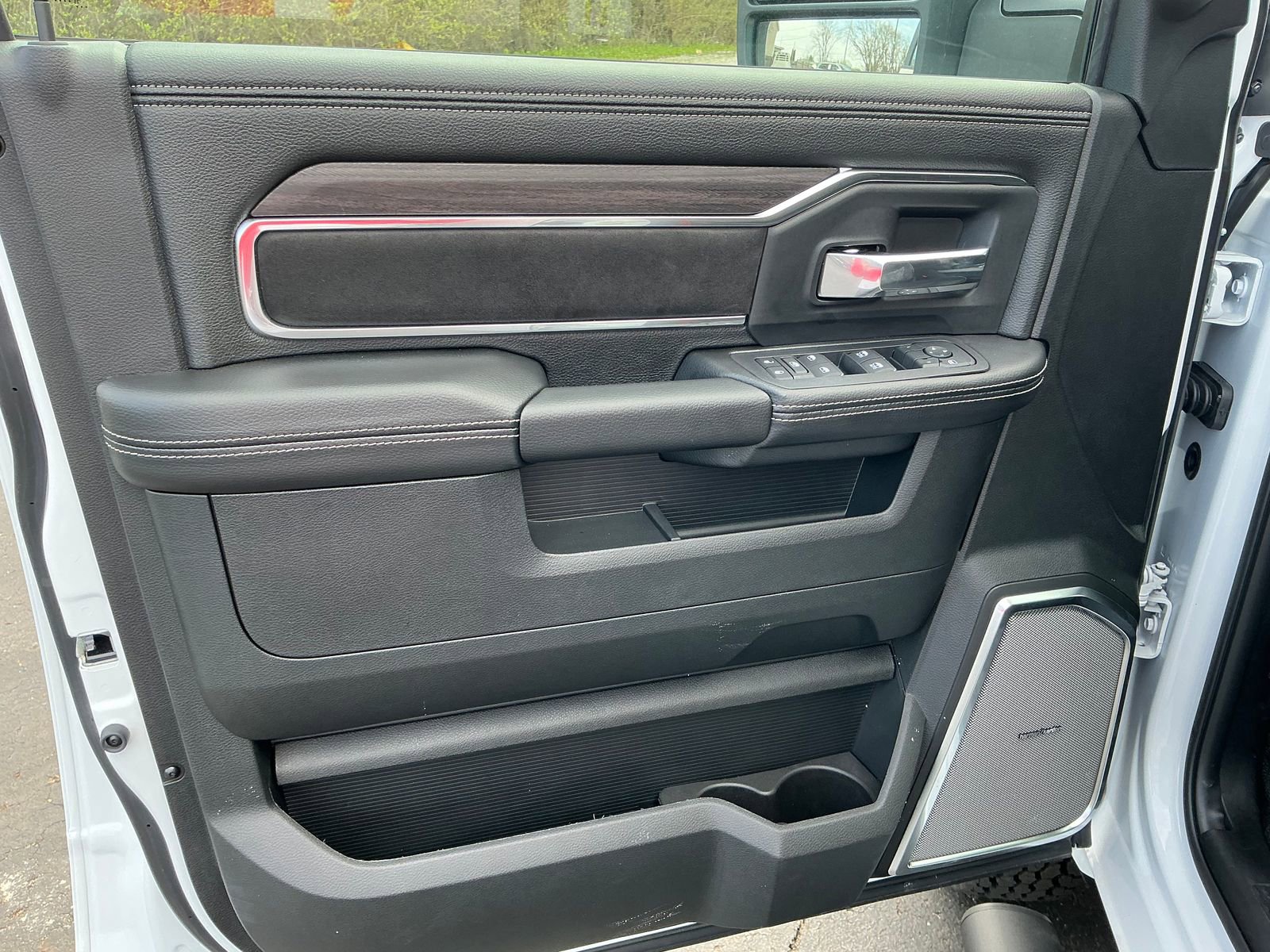 New 2026 RAM 3500 Big Horn w/ Laramie Trim Package image 4