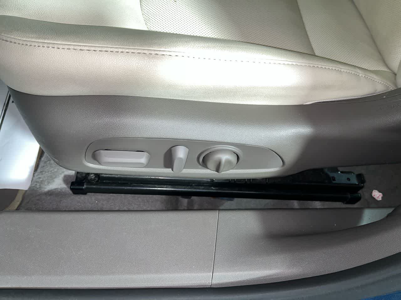 Used 2024 Chevrolet Malibu LT FWD image 14