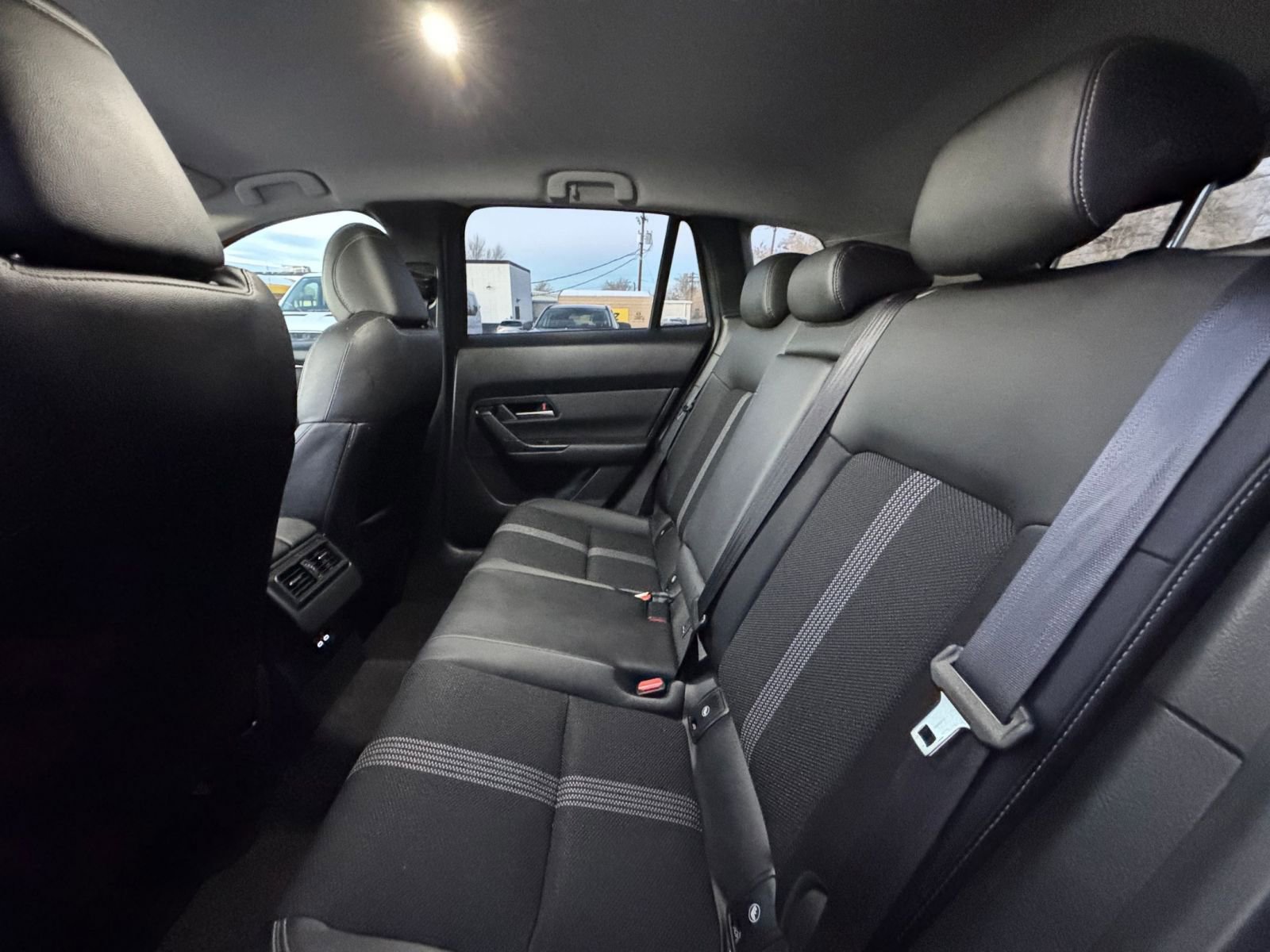 Used 2025 MAZDA CX-50 AWD 2.5 S w/ Select Package image 24