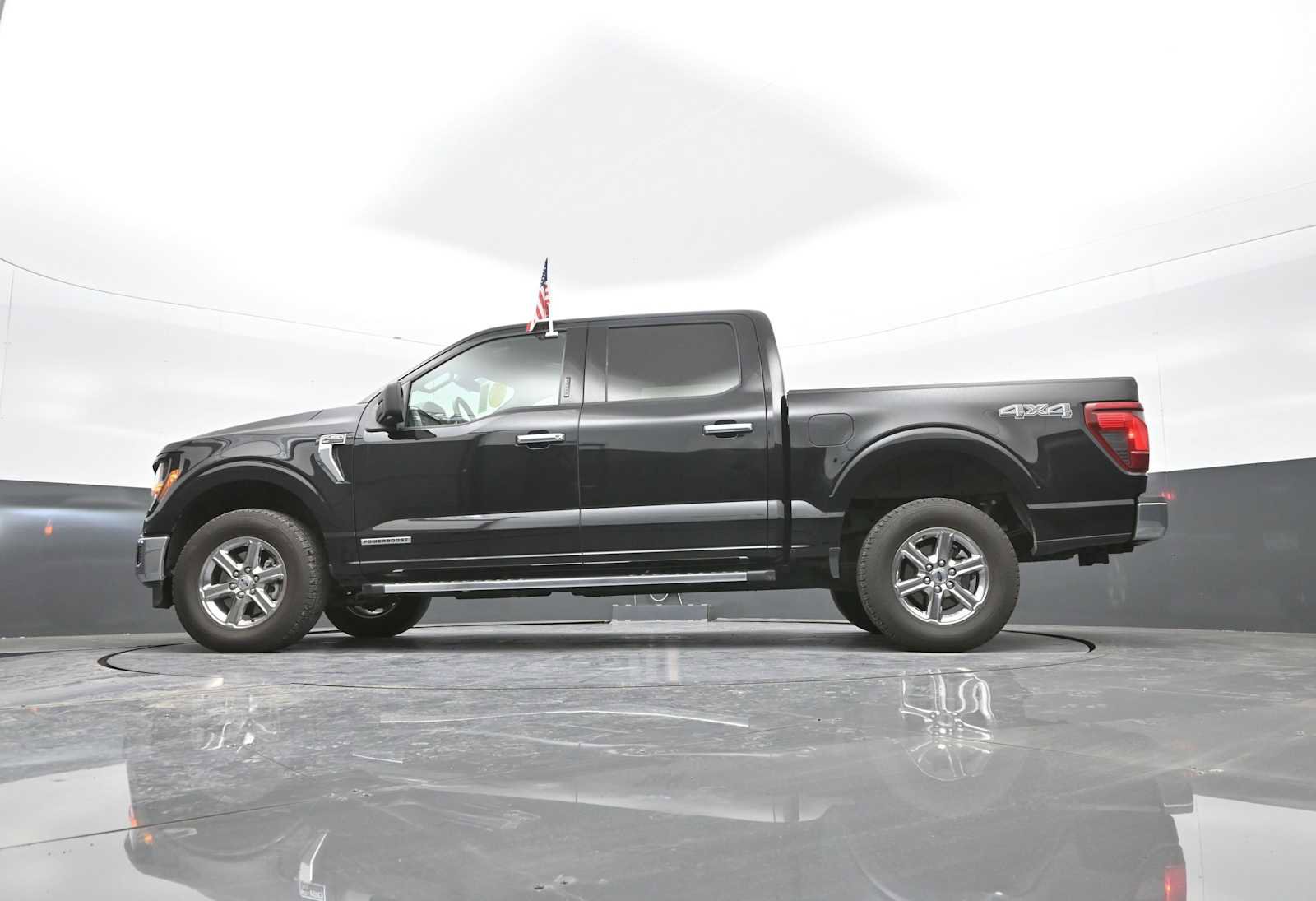 Used 2024 Ford F150 XLT w/ Mobile Office Package image 32