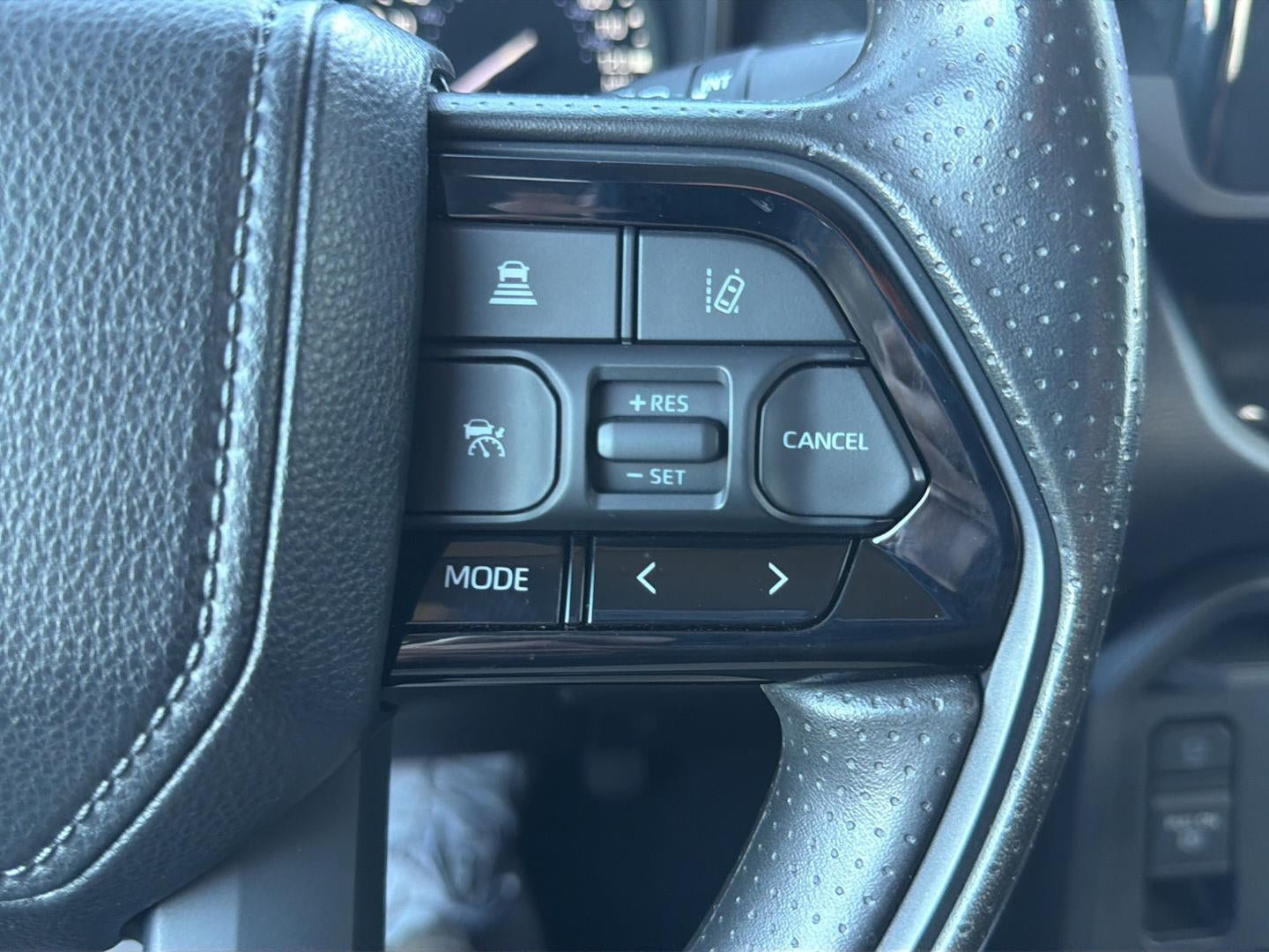 Used 2023 Toyota Tundra SR AWD/4WD image 19