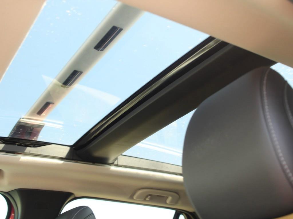 Used 2025 MAZDA CX-50 AWD 2.5 S w/ Weather Package image 17