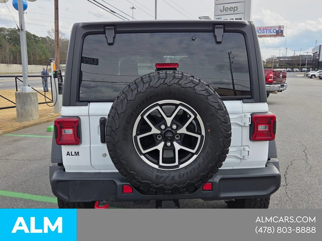 Used 2024 Jeep Wrangler Unlimited Rubicon AWD/4WD image 14