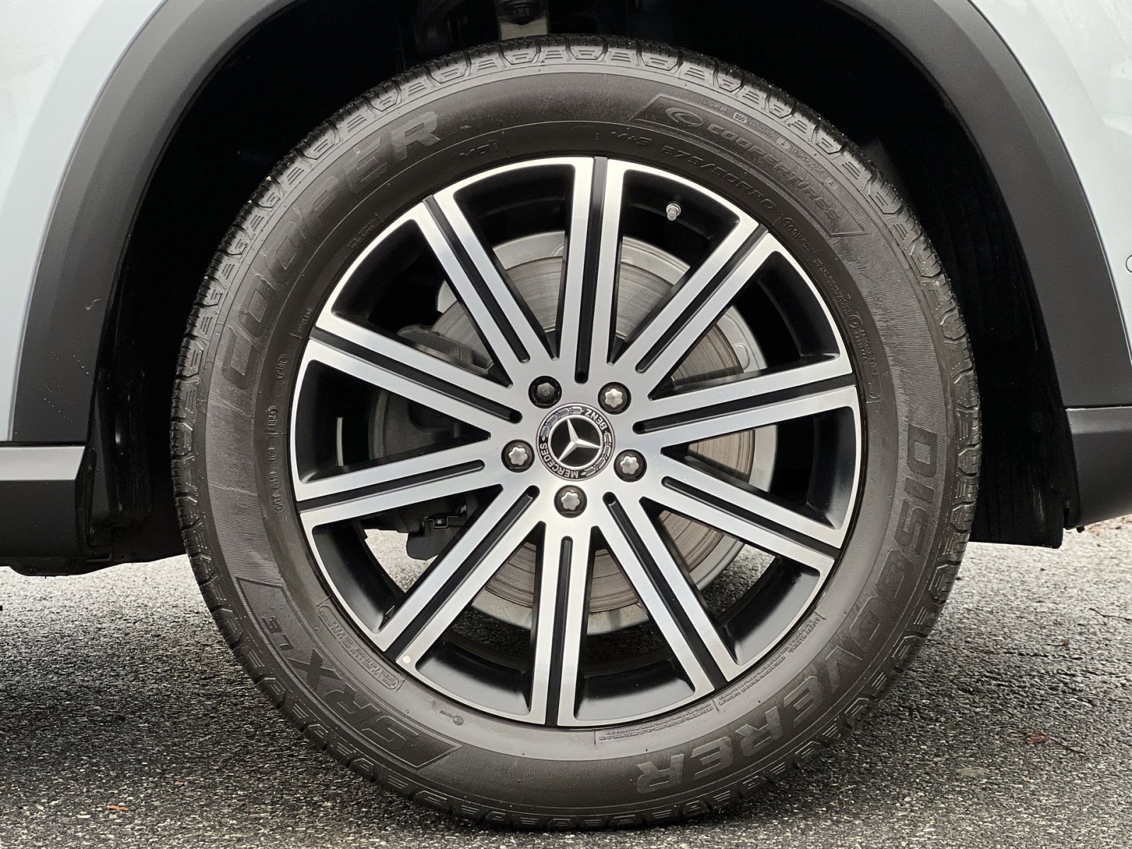 Certified 2025 Mercedes-Benz GLE 350 4MATIC image 10