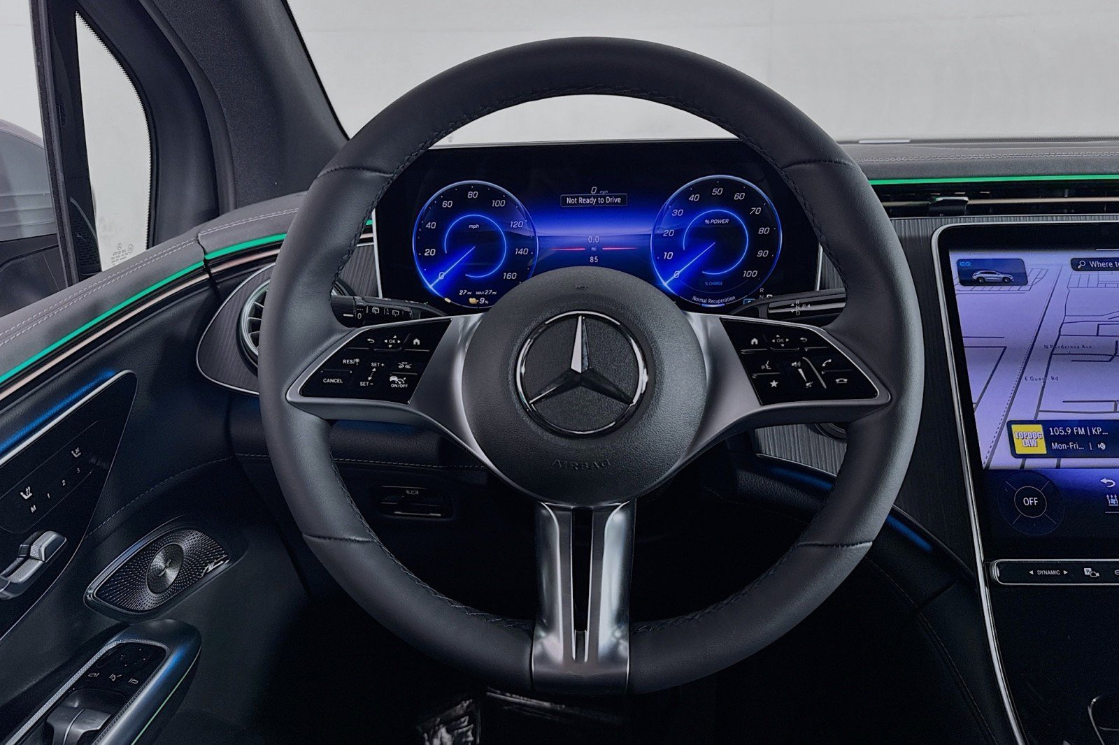 New 2026 Mercedes-Benz EQE 320 4MATIC SUV image 16