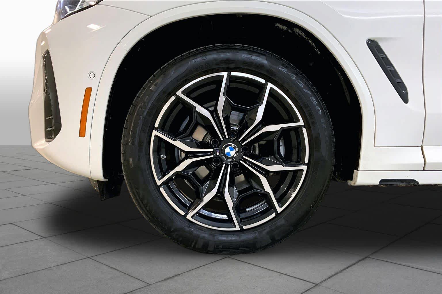 Used 2024 BMW X3 xDrive30i w/ Premium Package AWD/4WD image 10