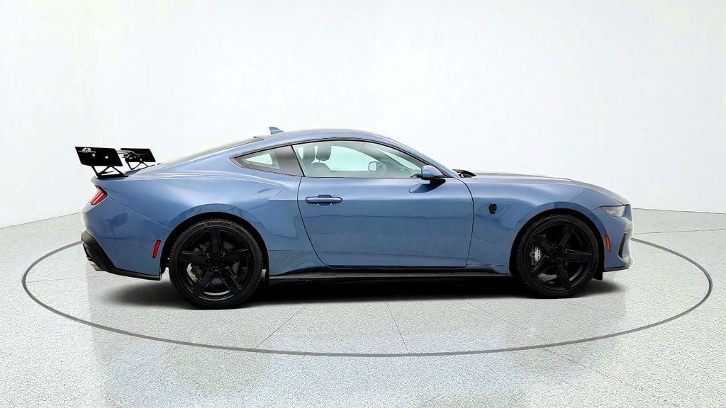 Used 2025 Ford Mustang GT Premium RWD image 4