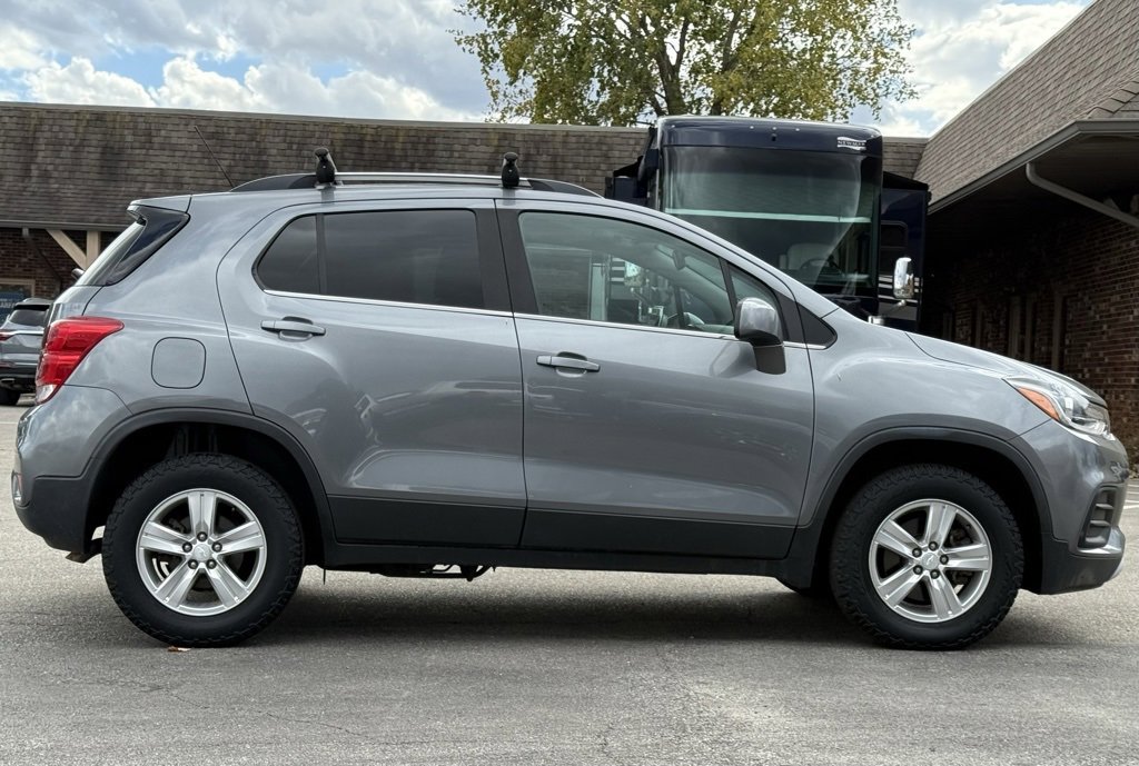 Used 2020 Chevrolet Trax LT image 9