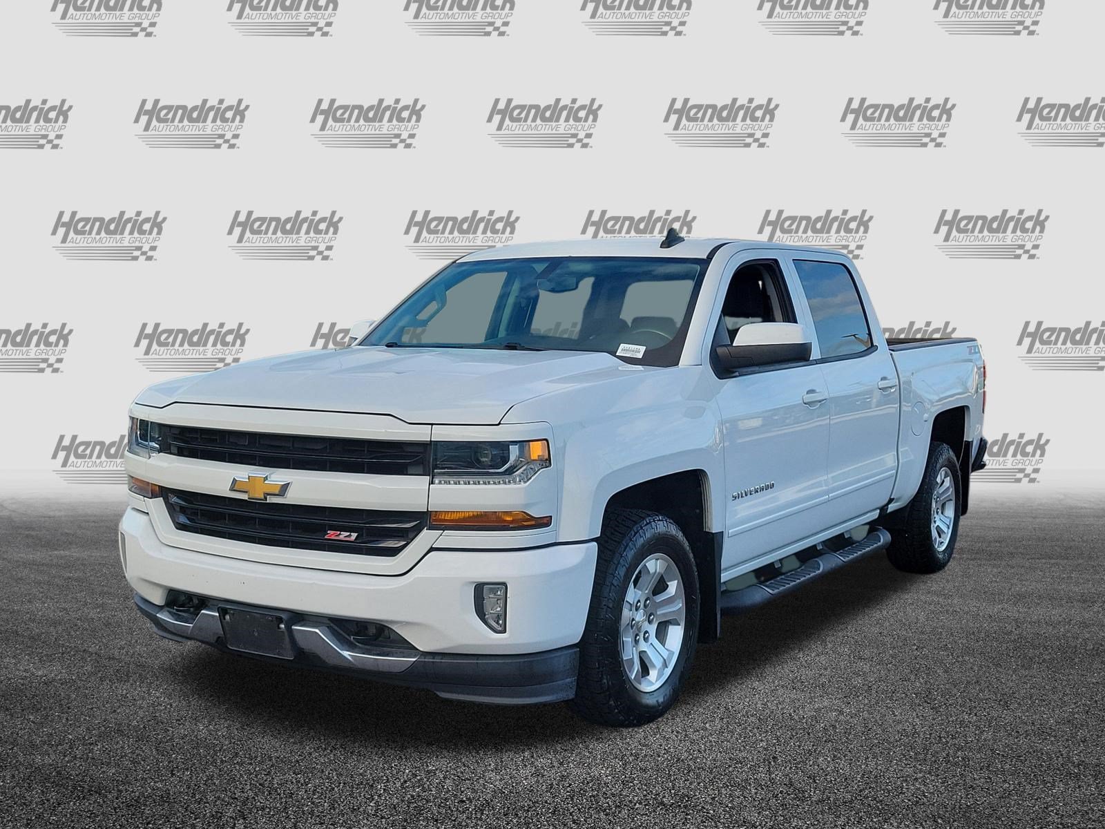 Used 2018 Chevrolet Silverado 1500 LT w/ All Star Edition AWD/4WD image 3