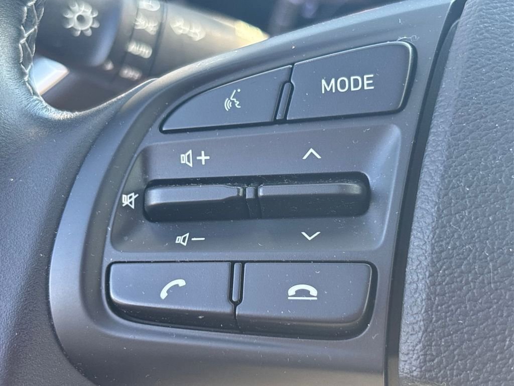 Used 2022 Hyundai Venue SEL w/ Cargo Package image 28