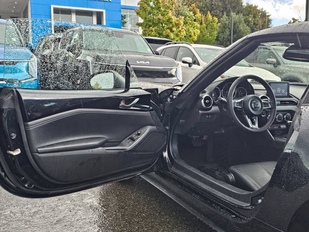 Certified 2021 MAZDA MX-5 Miata RF Grand Touring RWD image 23