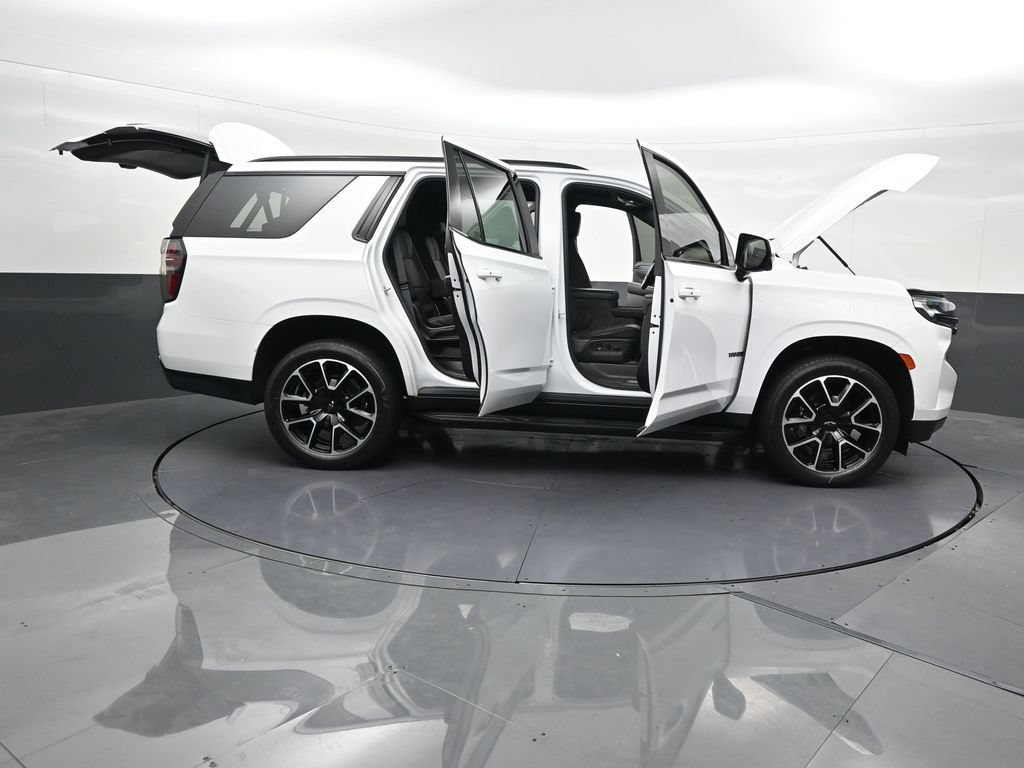 Used 2024 Chevrolet Tahoe RST w/ Luxury Package RWD image 34