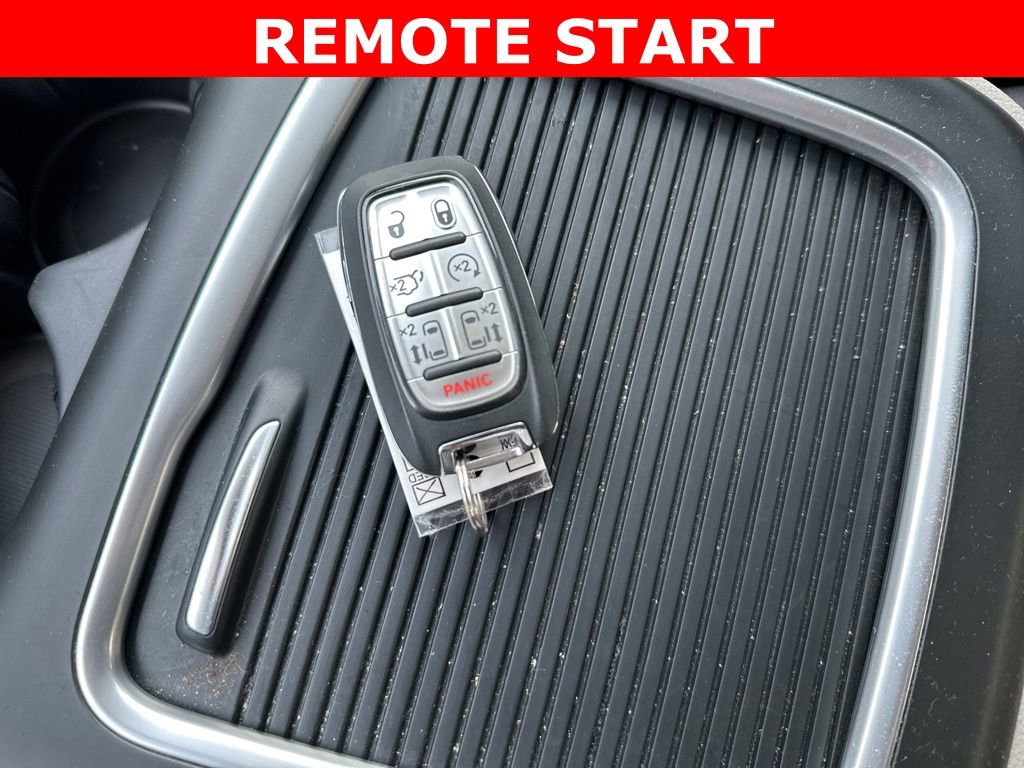 Used 2024 Chrysler Pacifica Touring-L image 24