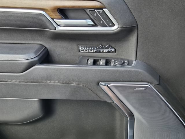 Used 2025 Chevrolet Silverado 1500 High Country AWD/4WD image 23