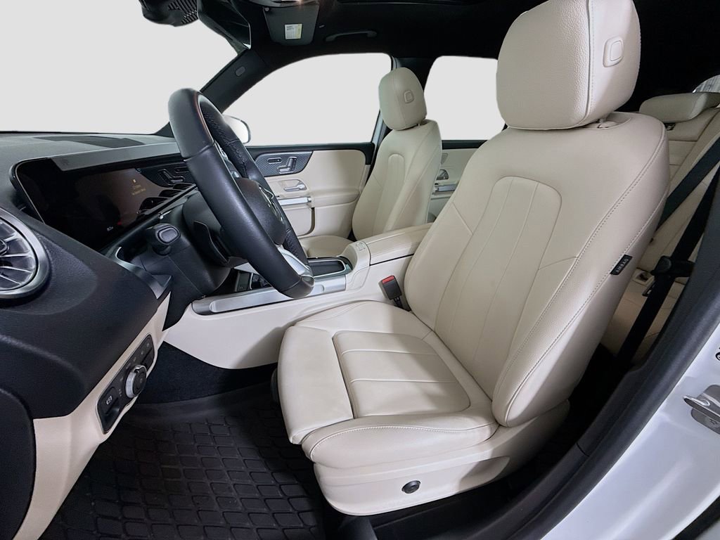 Used 2024 Mercedes-Benz GLB 250 GLB 250 image 20