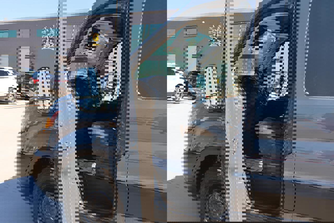 Used 2019 Ford Transit 250 148 High Roof Extended image 25