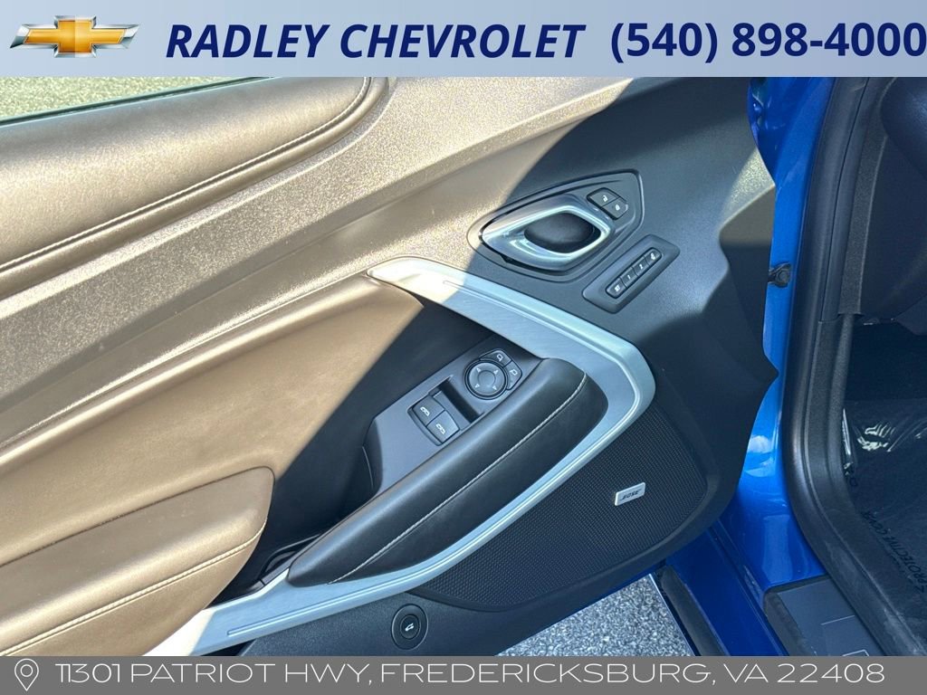 Used 2016 Chevrolet Camaro SS image 9