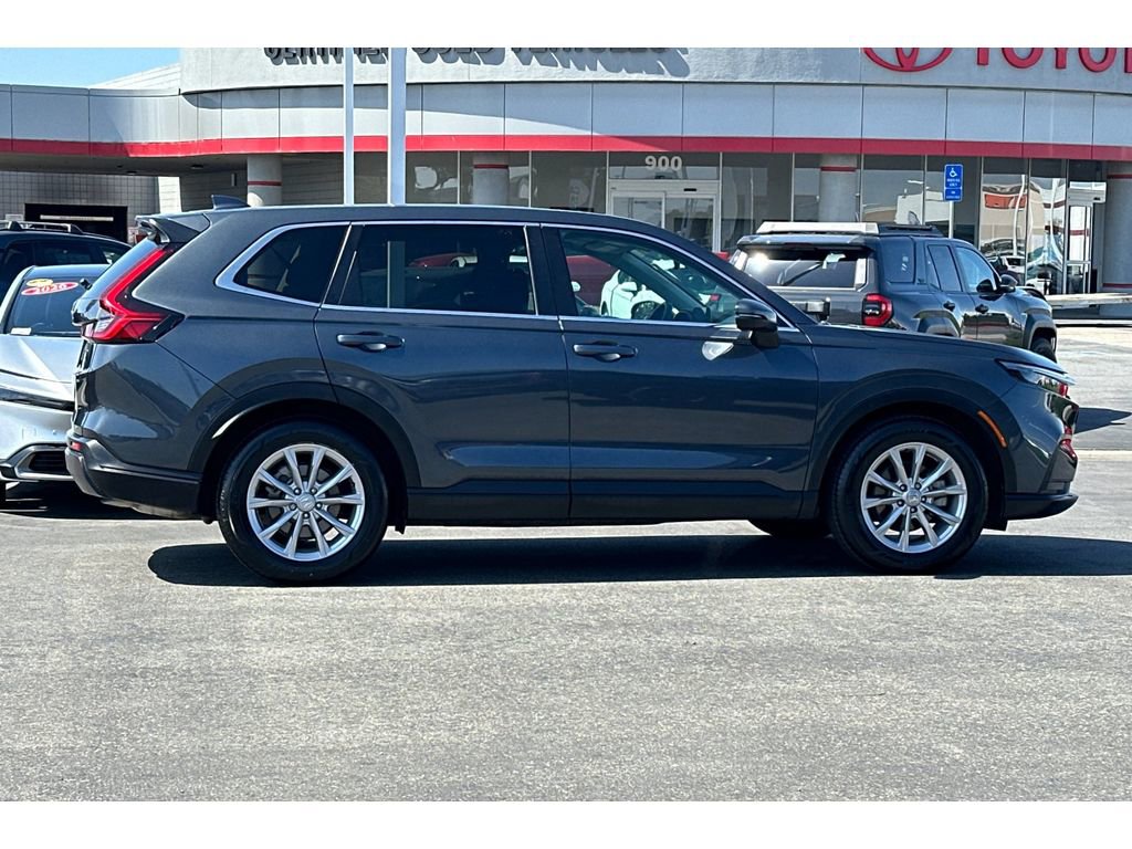 Used 2025 Honda CR-V EX image 3