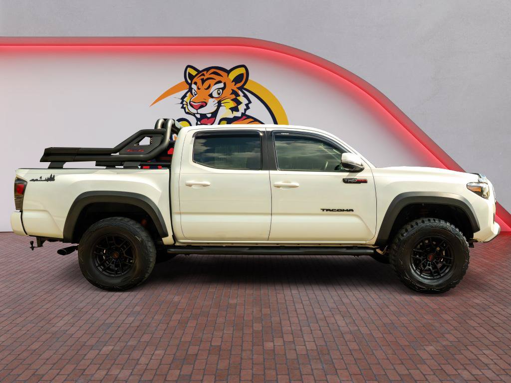 Used 2020 Toyota Tacoma TRD Pro AWD/4WD image 4