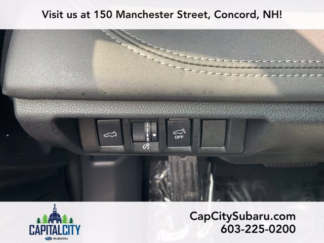 Used 2022 Subaru Outback Limited AWD/4WD image 31