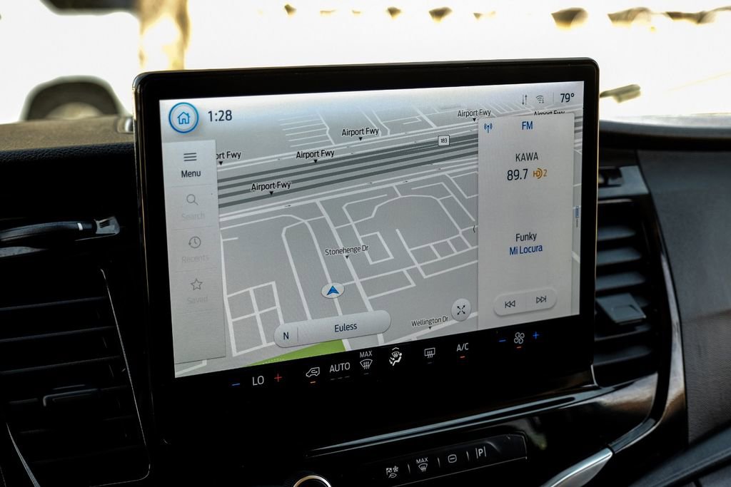 Used 2024 Ford Transit 350 XLT image 17