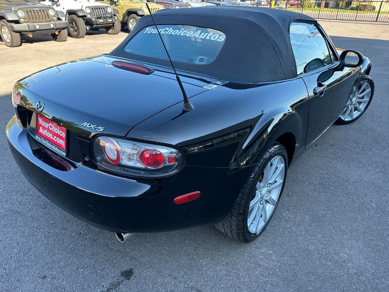 Used 2006 MAZDA MX-5 Miata Sport image 23