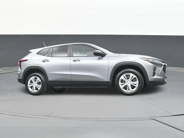 Used 2024 Chevrolet Trax LS FWD image 49