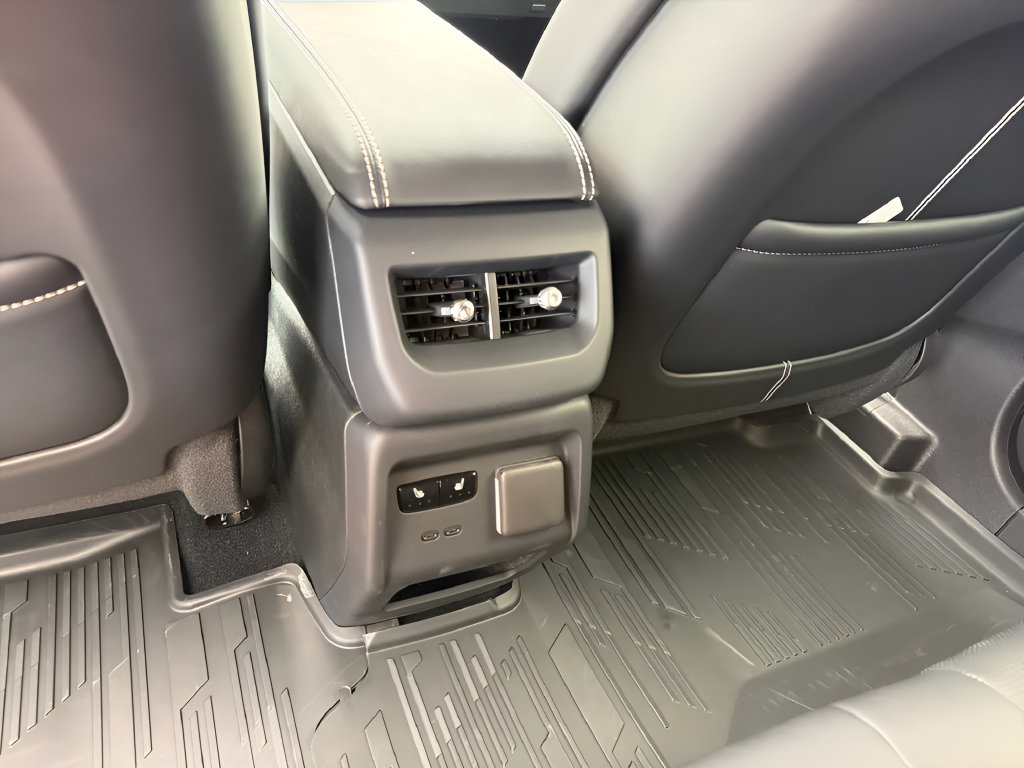 New 2027 Cadillac Optiq Premium Luxury RWD image 31