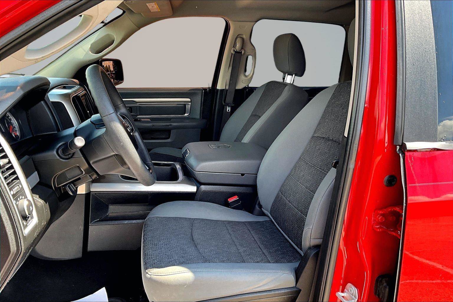 Used 2019 RAM 1500 Classic Warlock AWD/4WD image 26