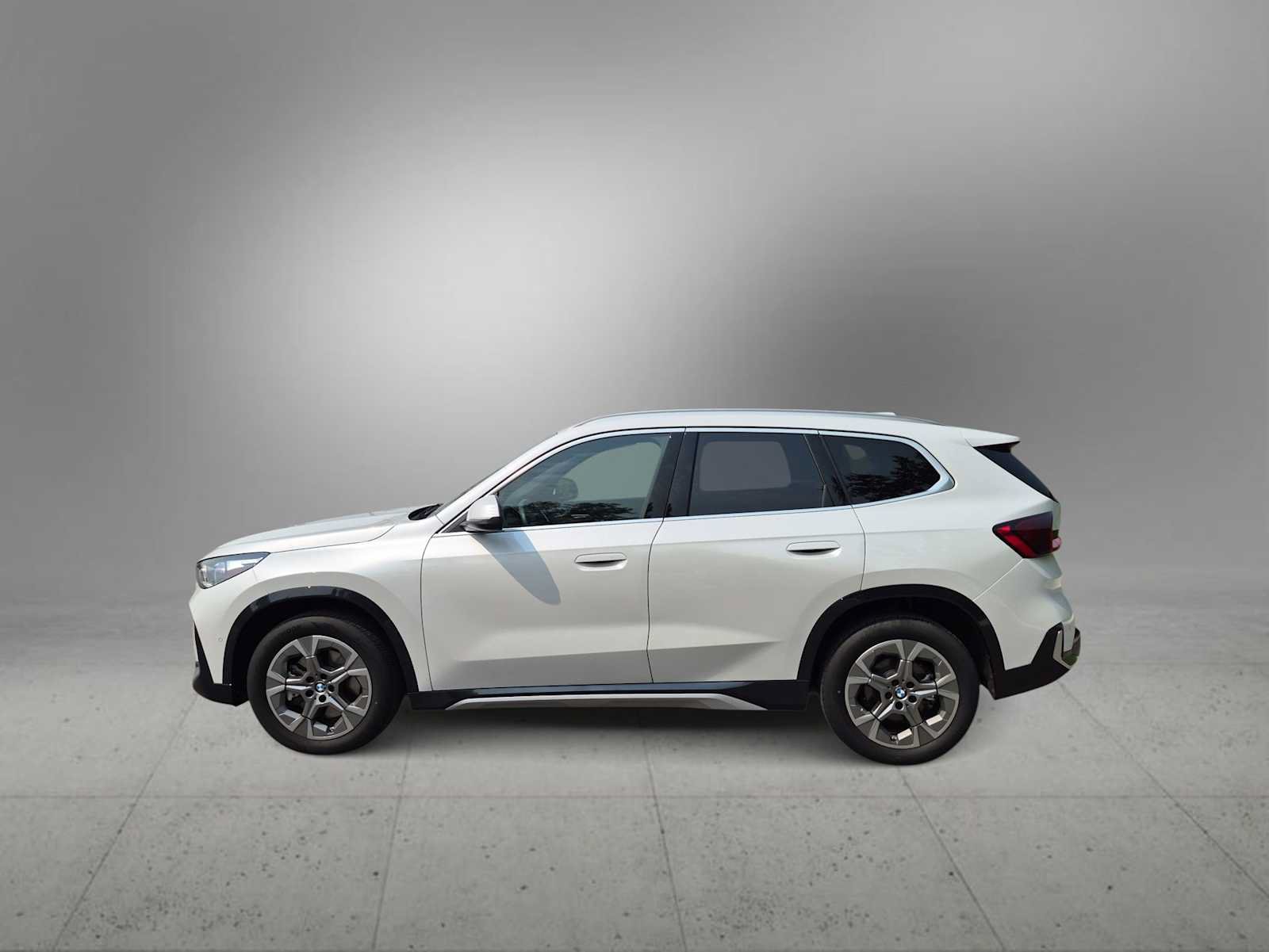 New 2026 BMW X1 xDrive28i AWD/4WD image 5