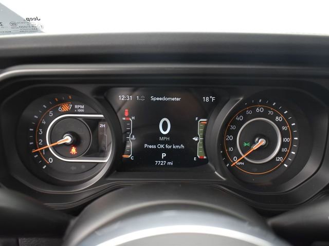 Used 2024 Jeep Wrangler Sahara w/ Technology Group AWD/4WD image 11