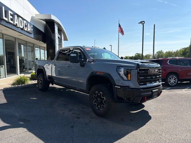 Used 2025 GMC Sierra 2500 AT4X AWD/4WD image 7