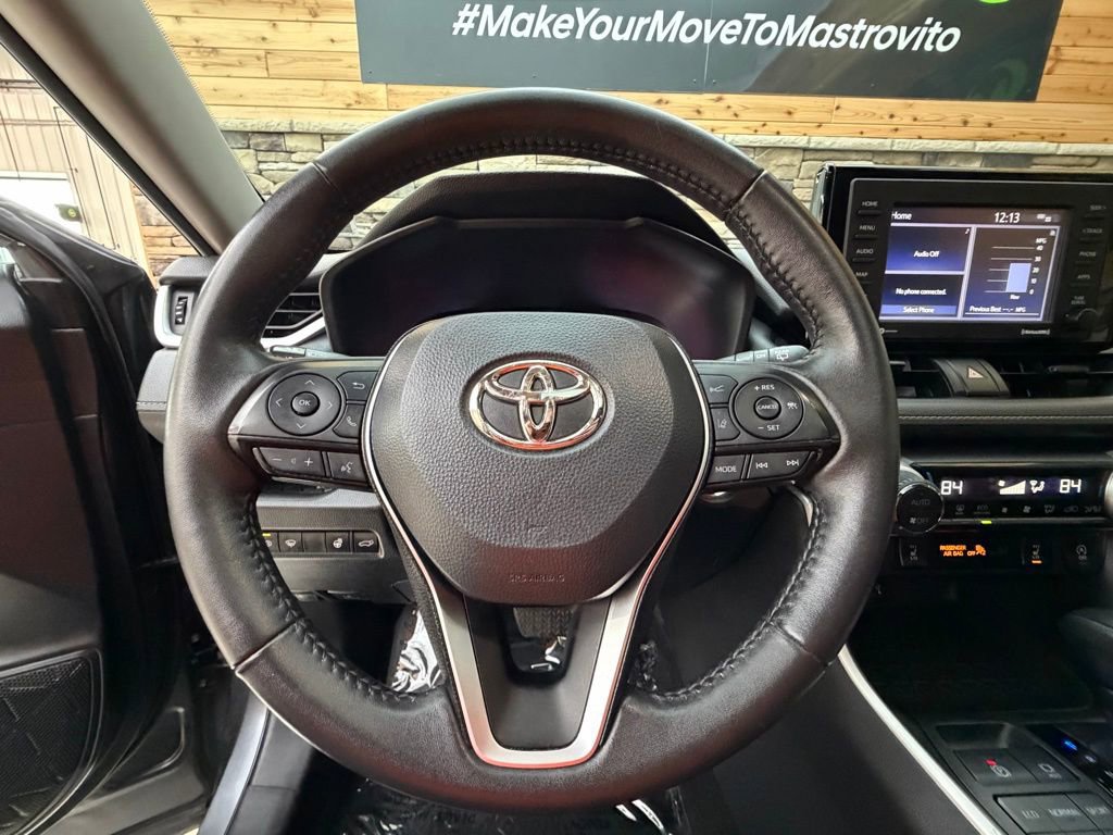 Used 2022 Toyota RAV4 XLE w/ Convenience Package image 17