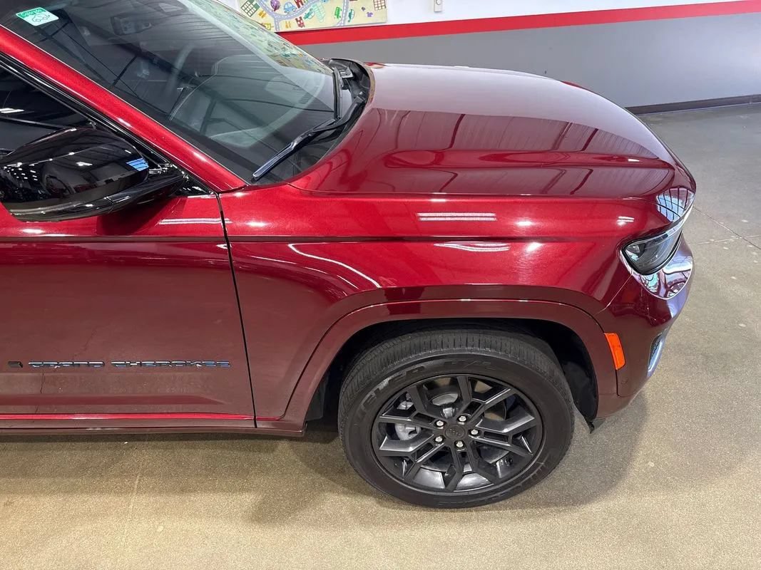 Used 2023 Jeep Grand Cherokee 30th Anniversary AWD/4WD image 71