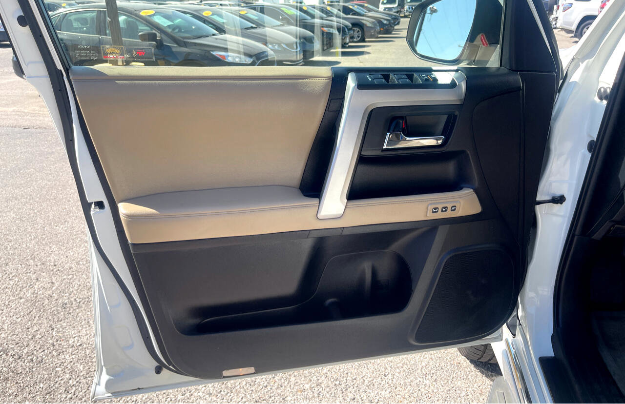 Used 2014 Toyota 4Runner Limited image 12