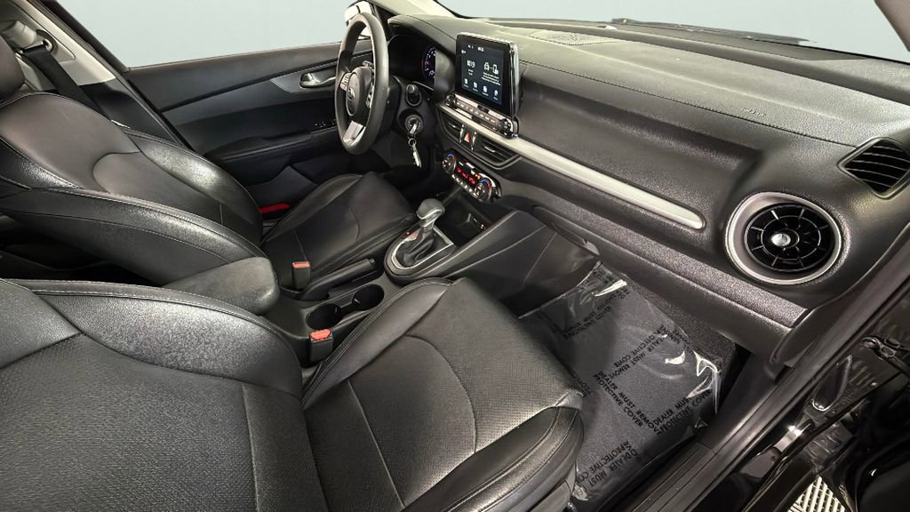 Used 2019 Kia Forte LXS image 31