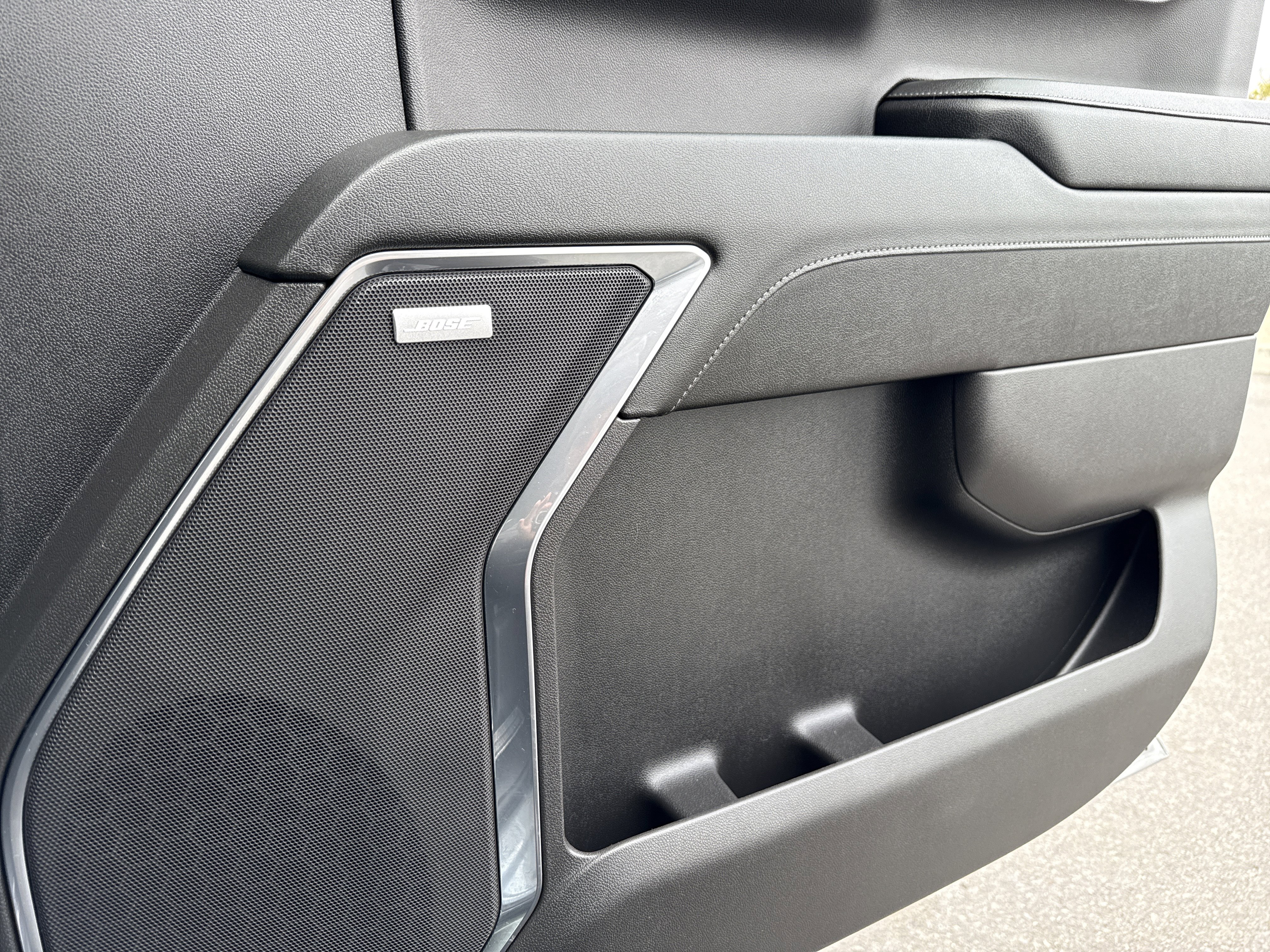 Used 2024 Chevrolet Silverado 1500 LT Trail Boss w/ LT Trail Boss Premium Package image 39