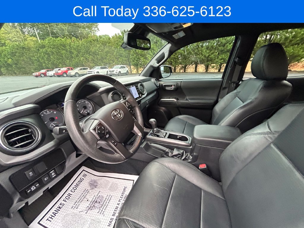 Used 2022 Toyota Tacoma TRD Off-Road w/ TRD Premium Off Road Package RWD image 24