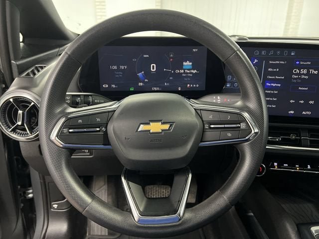 Certified 2025 Chevrolet Equinox EV LT FWD image 11