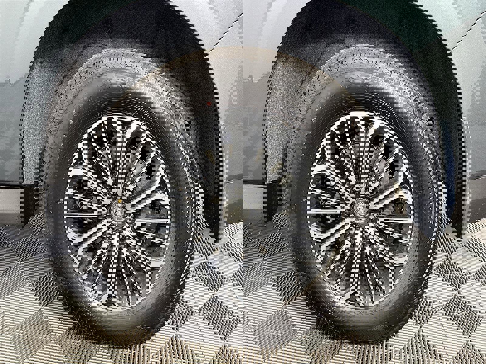 New 2026 Nissan Armada SL image 33