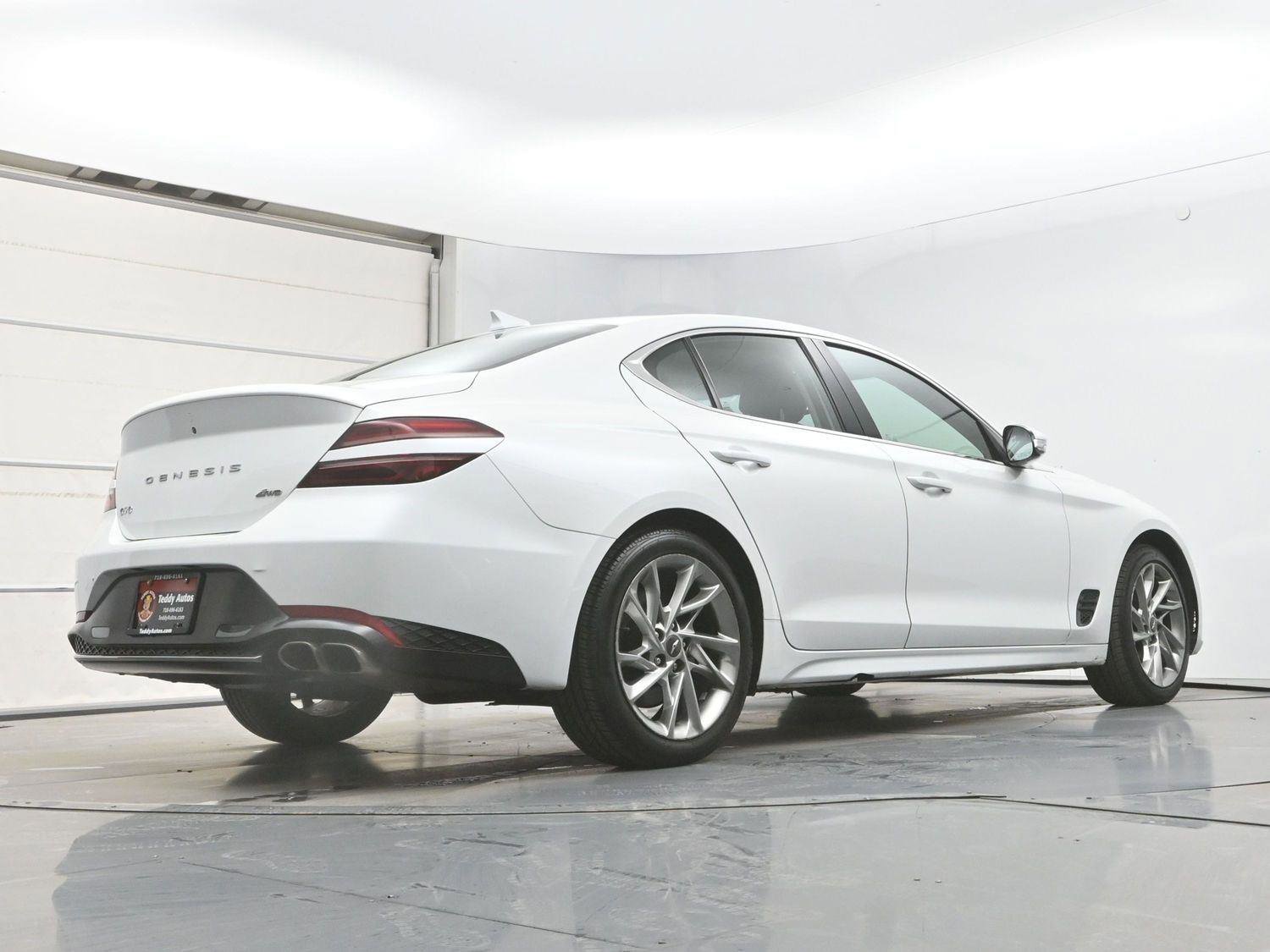 Used 2022 Genesis G70 2.0T image 30